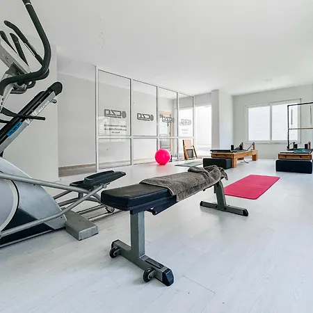 W Sauna Pool And Gym In * ألانيا